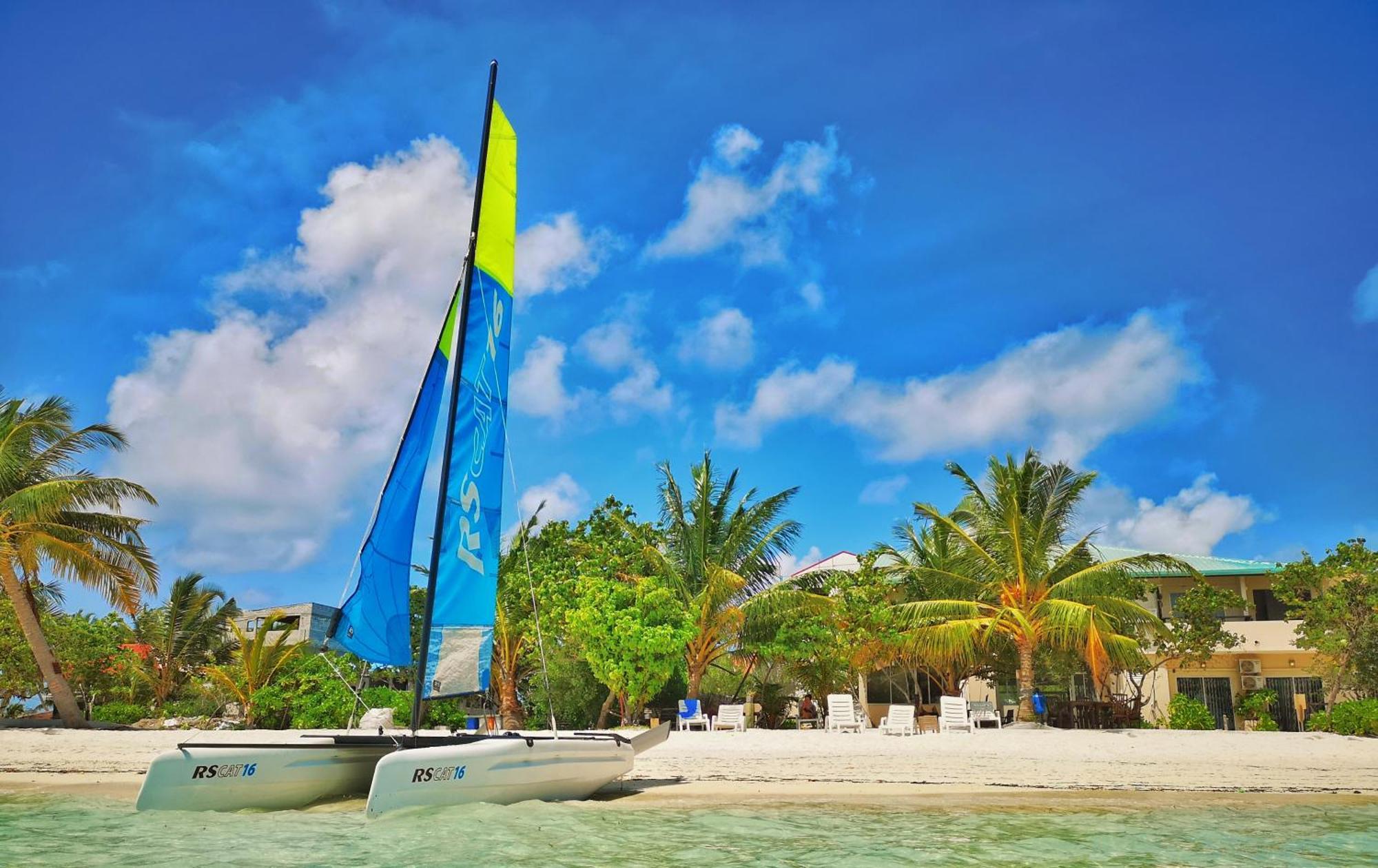 Crown Beach Hotel-Private Bikini Beach Dhiffushi Ngoại thất bức ảnh