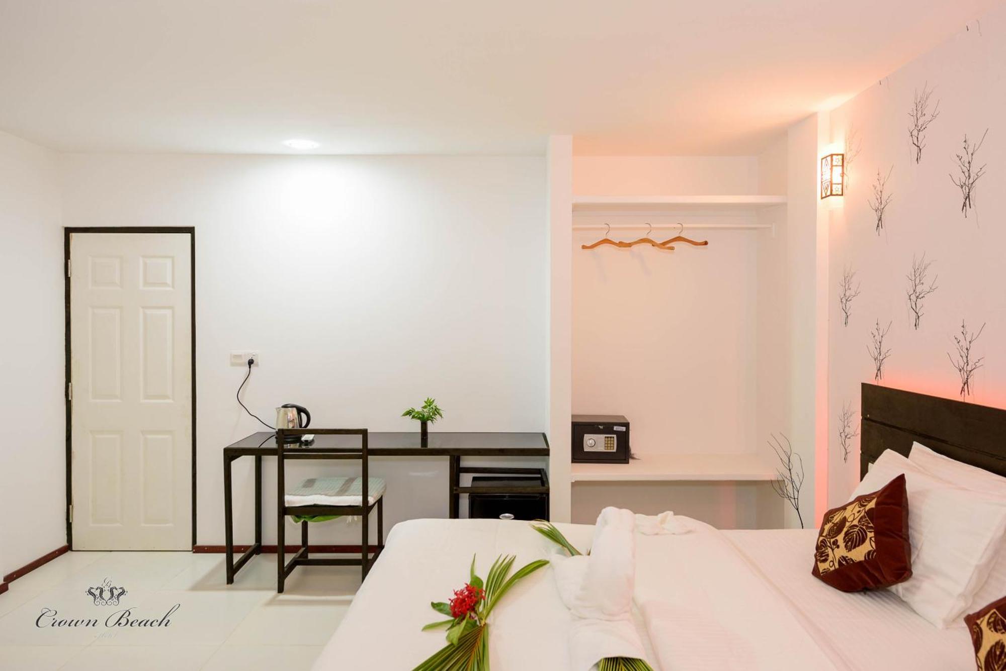 Crown Beach Hotel-Private Bikini Beach Dhiffushi Ngoại thất bức ảnh