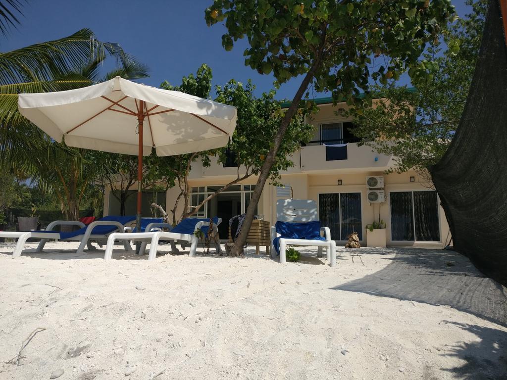 Crown Beach Hotel-Private Bikini Beach Dhiffushi Ngoại thất bức ảnh