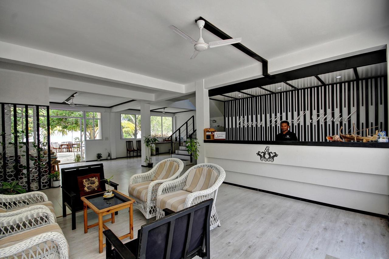 Crown Beach Hotel-Private Bikini Beach Dhiffushi Ngoại thất bức ảnh